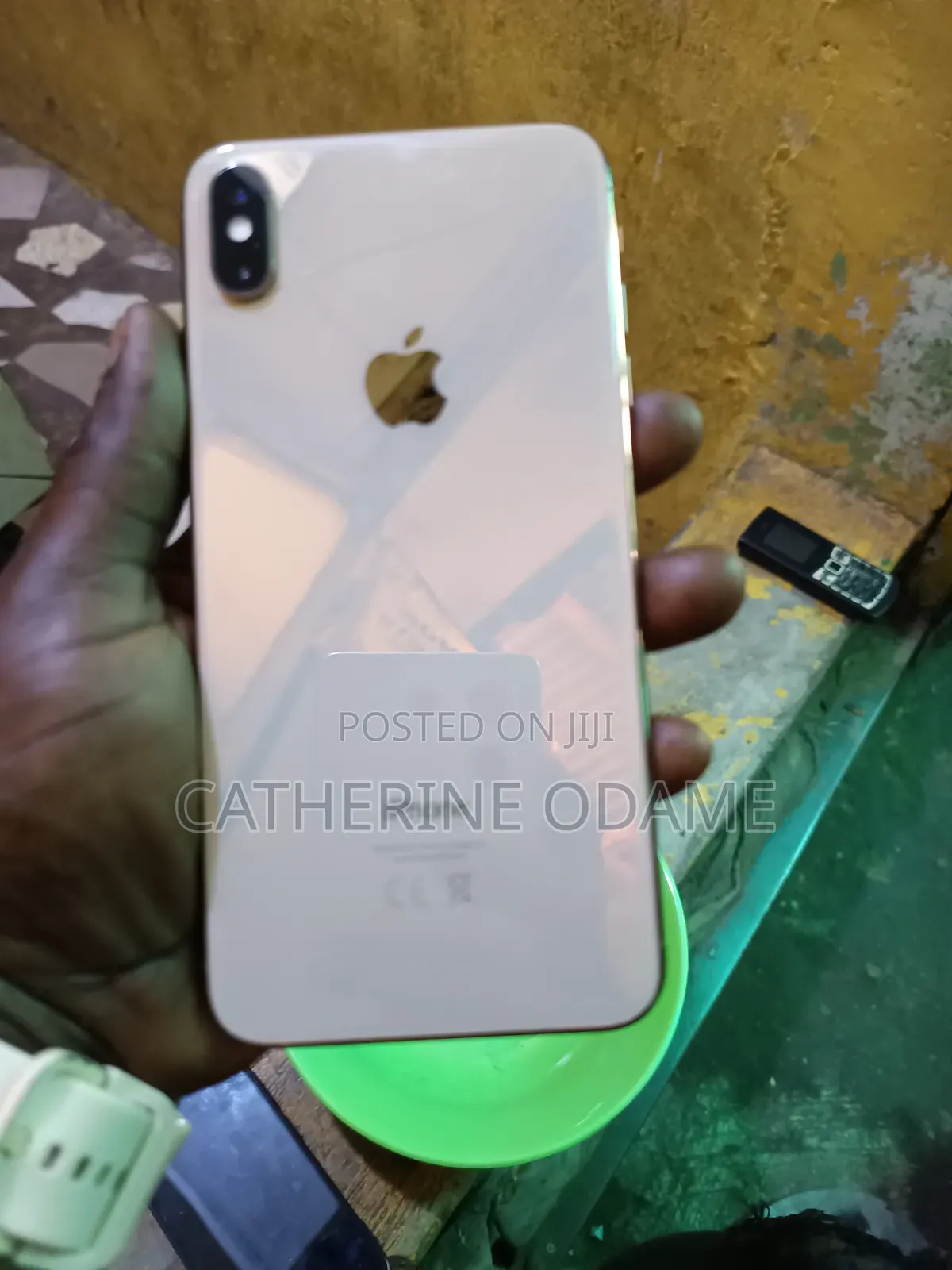 Apple iPhone XS Max 64 GB Gold