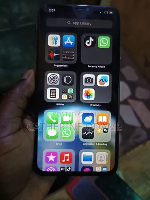 Apple iPhone XS Max 64 GB Gold