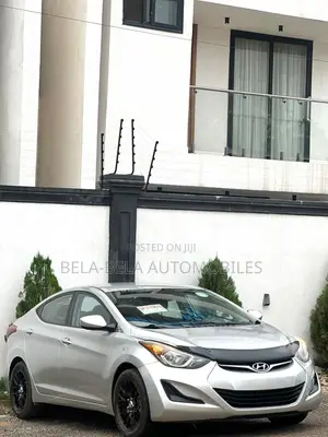 Hyundai Elantra Limited 4dr Sedan (1.8L 4cyl 6A) 2015 Silver