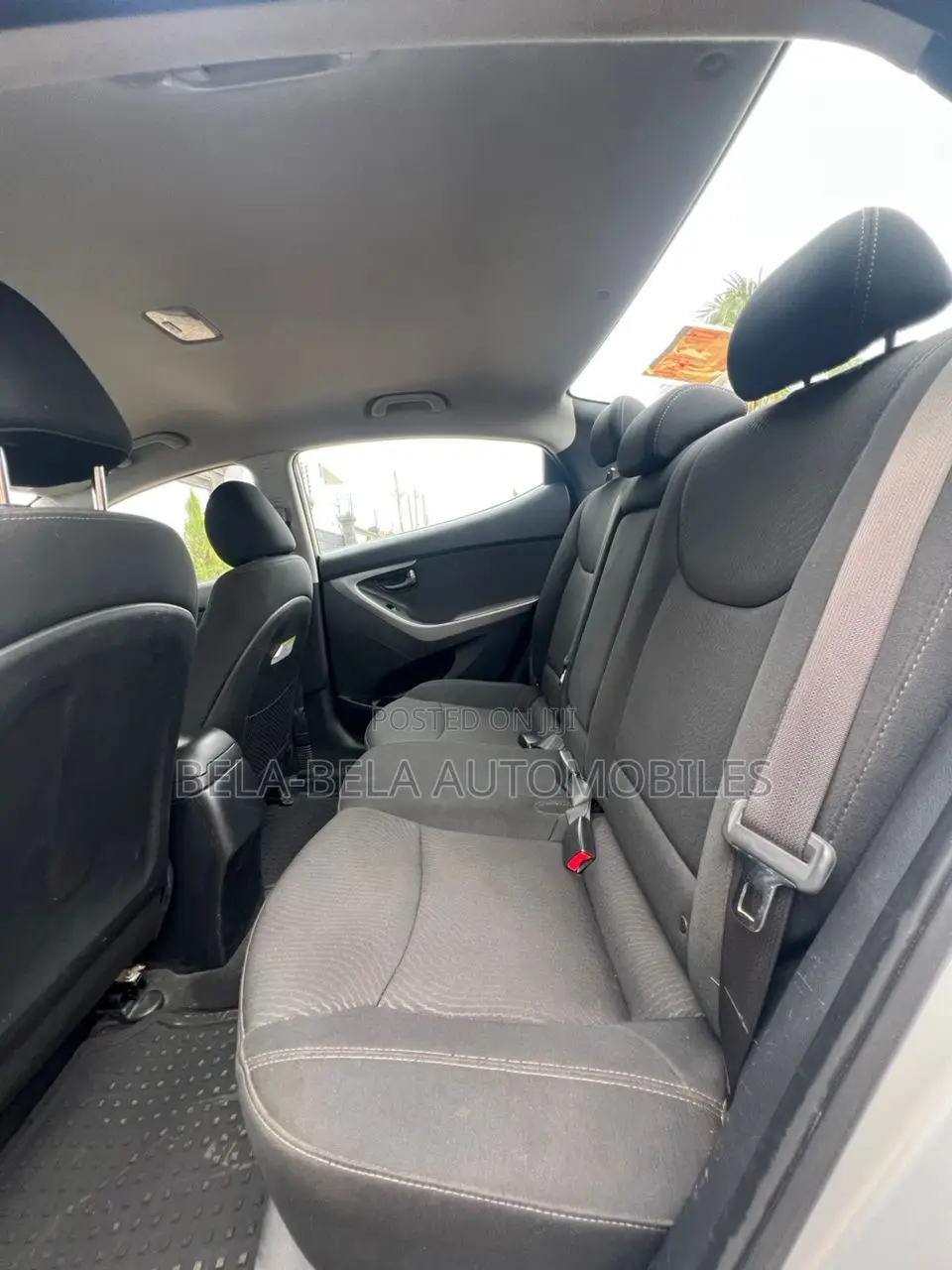 Hyundai Elantra Limited 4dr Sedan (1.8L 4cyl 6A) 2015 Silver