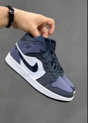 Jordan 1 Mid Sanded Purple