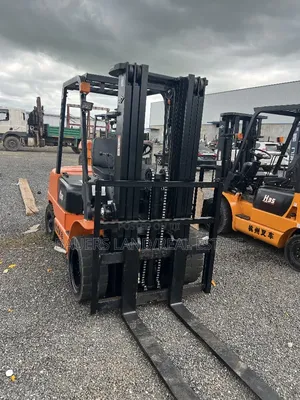 Foreign Used Heli H2000-35 Diesel Forklift (3.5 Ton)