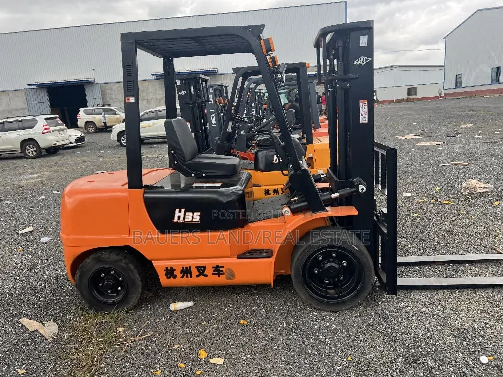 Foreign Used Heli H2000-35 Diesel Forklift (3.5 Ton)