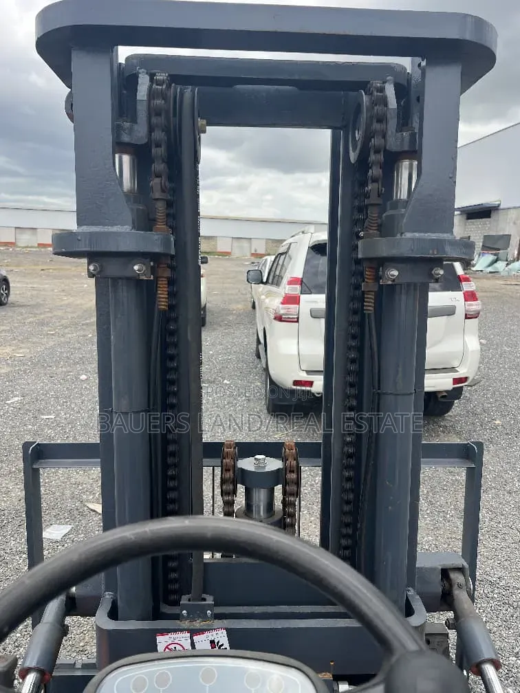 Foreign Used Heli H2000-35 Diesel Forklift (3.5 Ton)