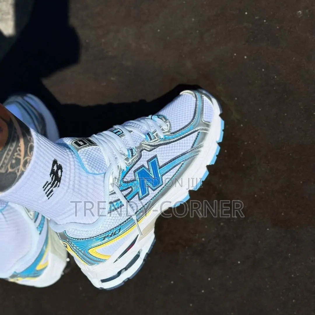 New Balance 740 "Infrared"