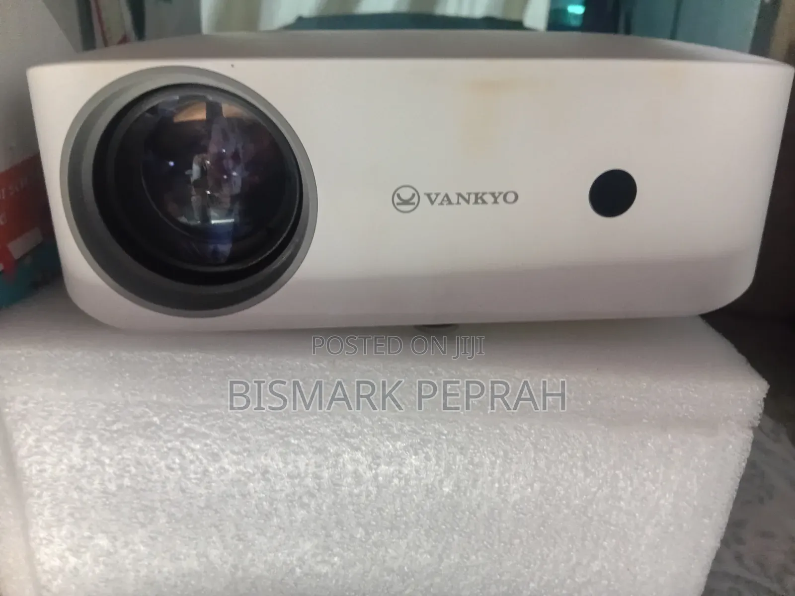 Vankyo Projector for Sale