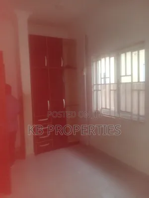 3bdrm House in Kb Properties, Baatsona Total for sale
