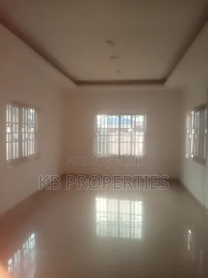 3bdrm House in Kb Properties, Baatsona Total for sale