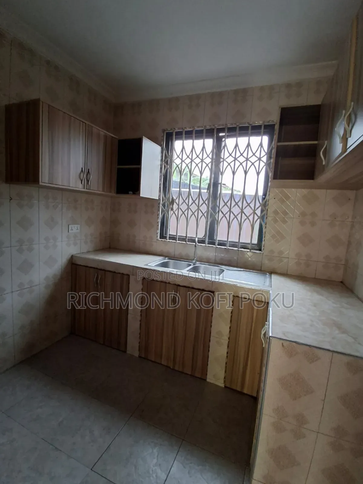 2bdrm Apartment in Kofis Realty, Spintex for rent