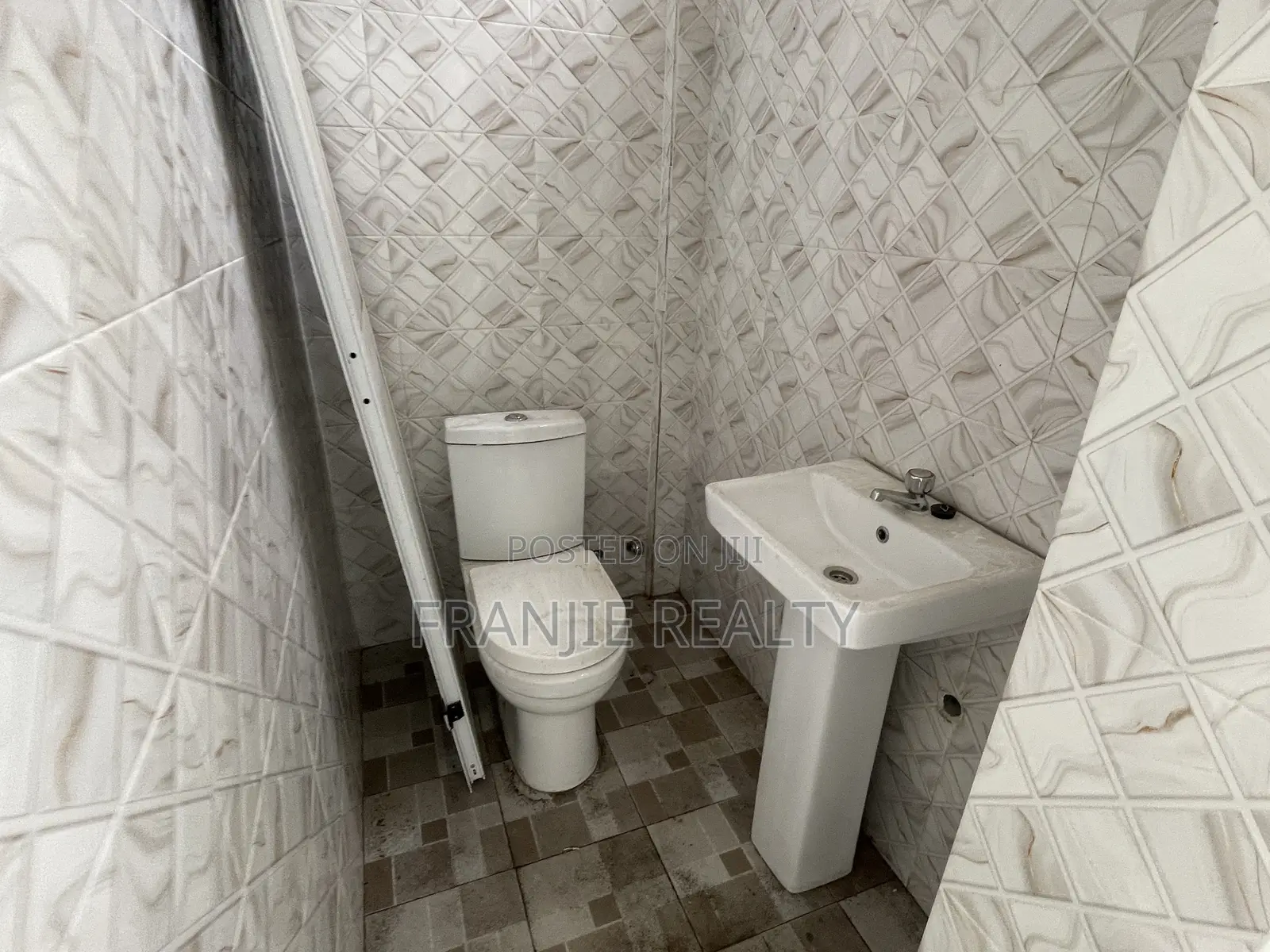 Shop for Rent at East Legon