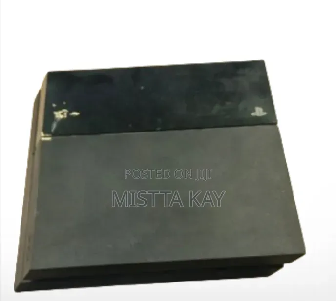 Playstation 4 Console