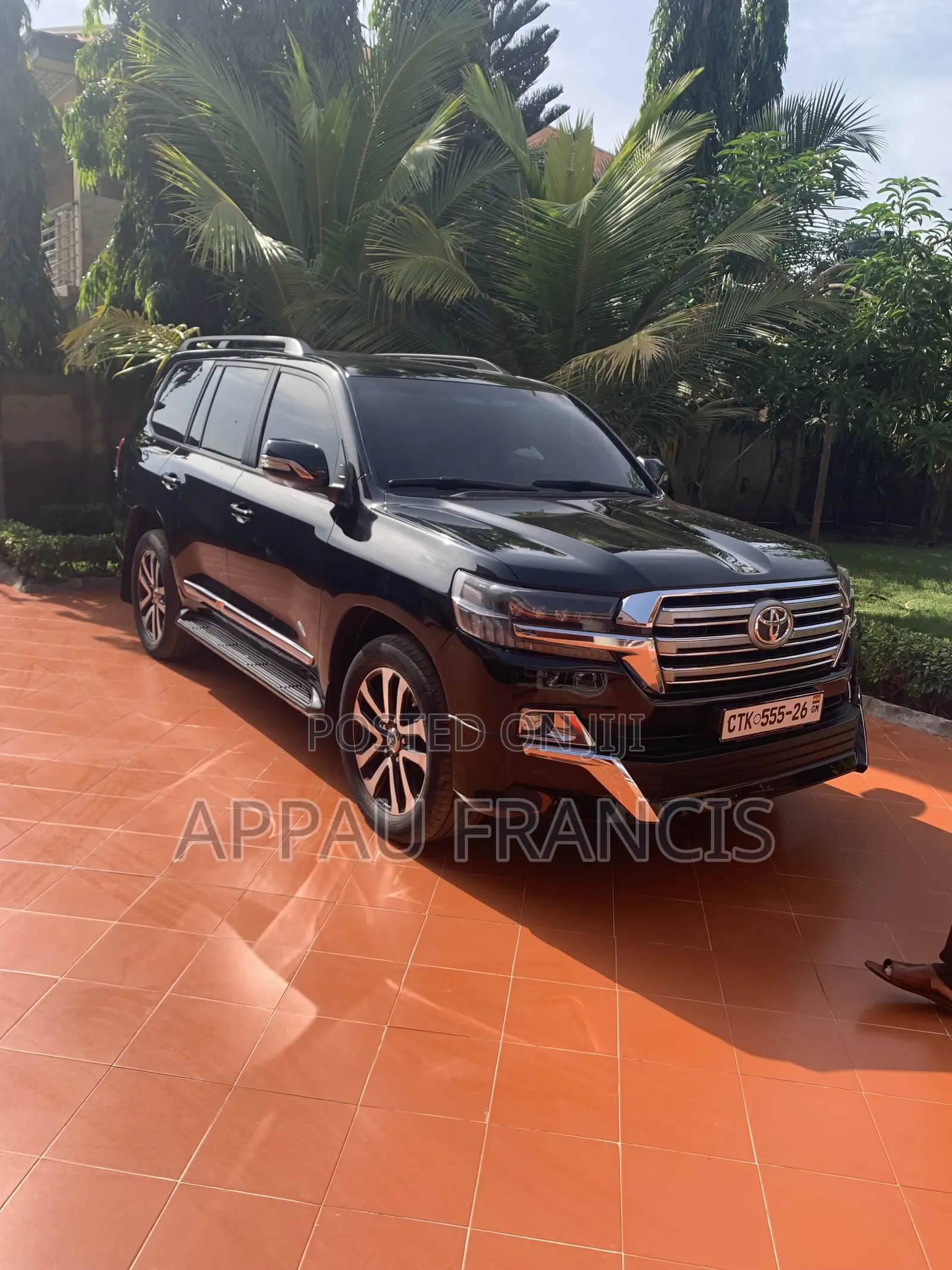 Toyota Land Cruiser 4.6 V8 GXR 2017 Black