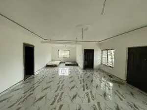 4bdrm Apartment in Amasaman for rent