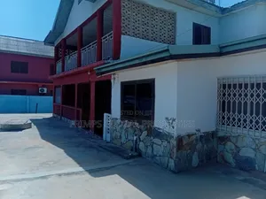 2bdrm Apartment in West Hills Mall Area for rent