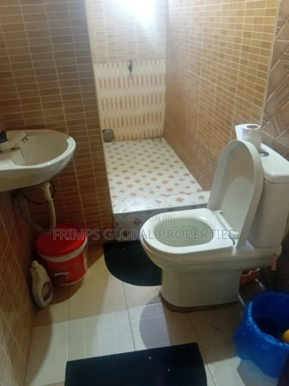 2bdrm Apartment in West Hills Mall Area for rent