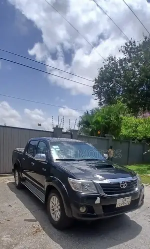 Toyota Hilux 2012 Black
