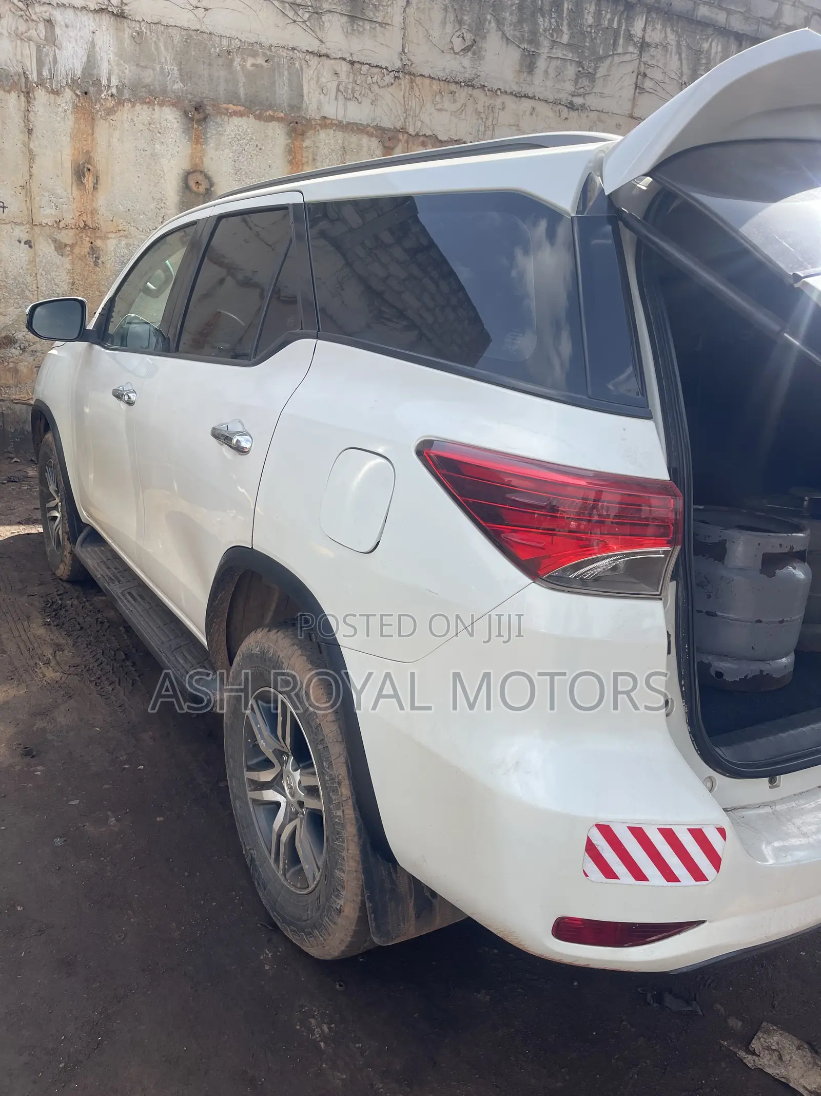 Toyota Fortuner 2.7 AWD 2018 White