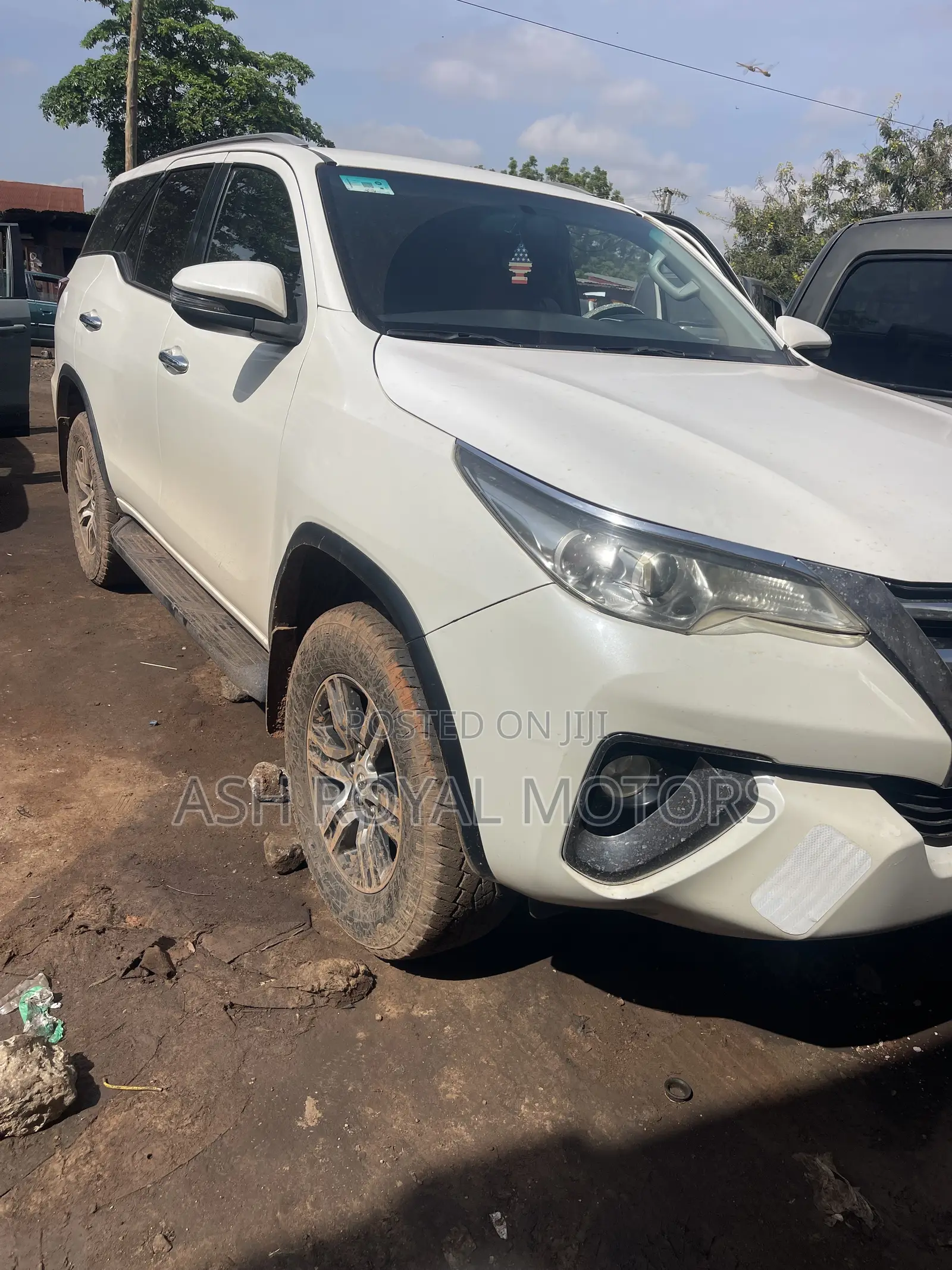 Toyota Fortuner 2.7 AWD 2018 White