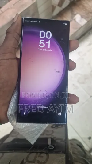 Samsung S23 Ultra Screen
