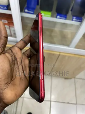Apple iPhone 11 64 GB Red