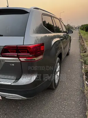Volkswagen Atlas SE 2019 Gray
