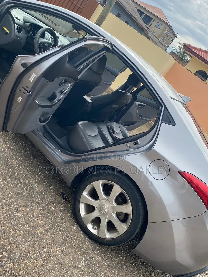 Hyundai Elantra 2013 Gray