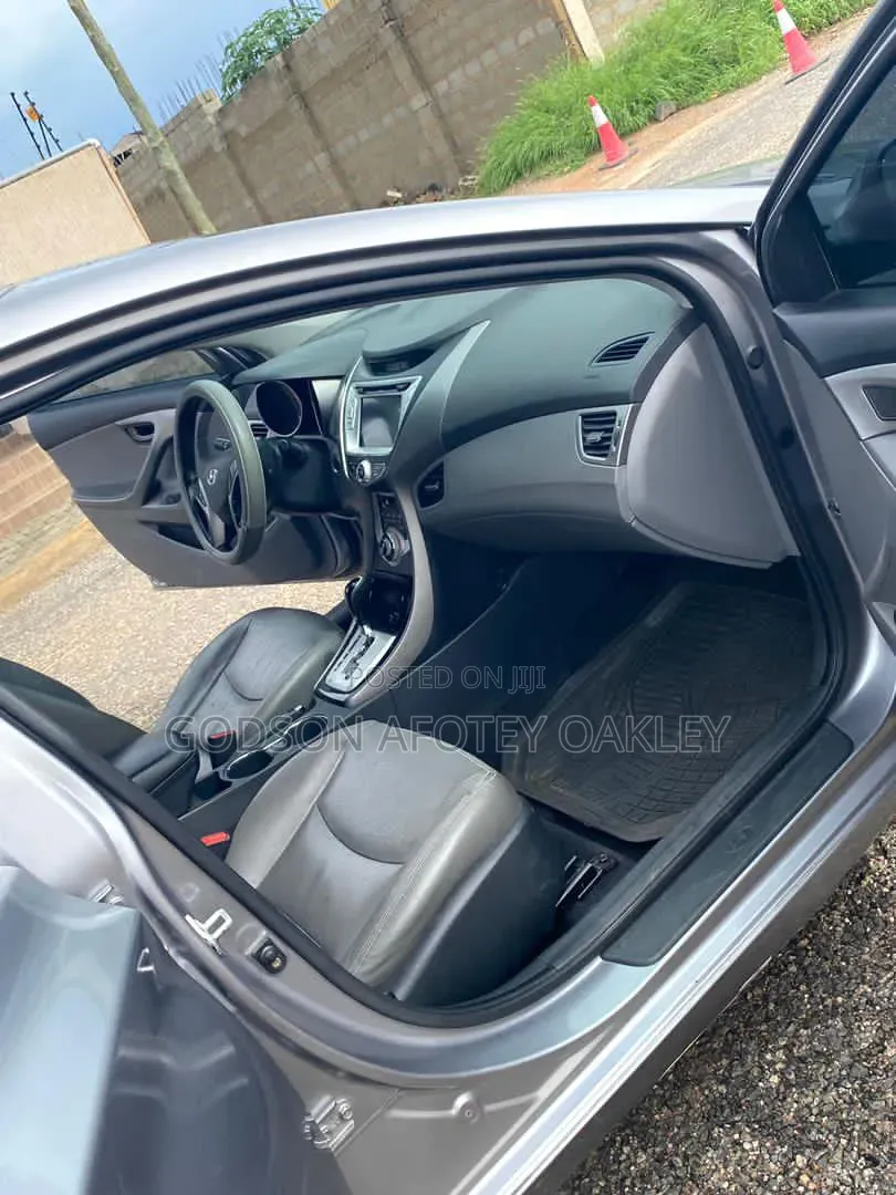 Hyundai Elantra 2013 Gray