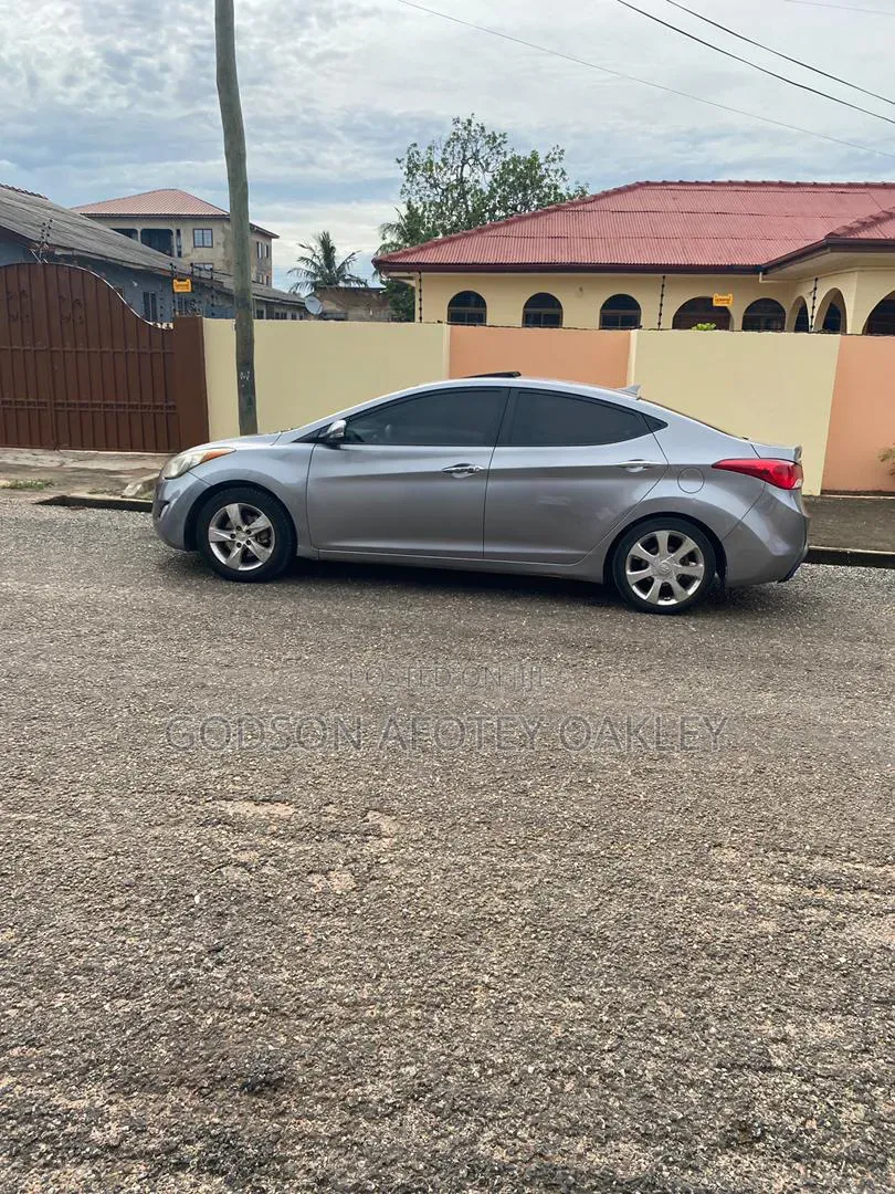 Hyundai Elantra 2013 Gray