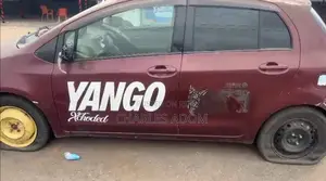 Toyota Vitz 2010 Red
