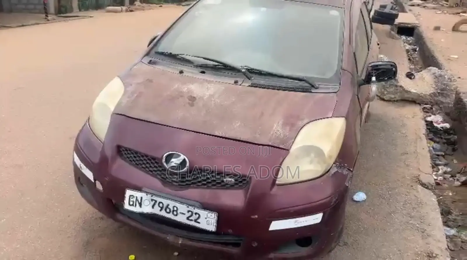 Toyota Vitz 2010 Red