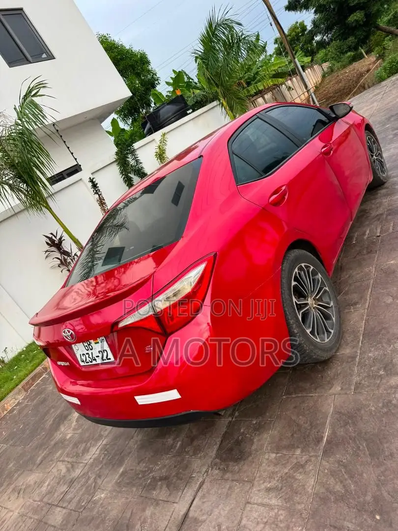 Toyota Corolla 2016 Red