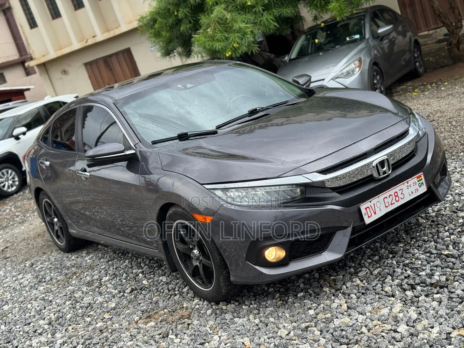 Honda Civic Touring 4dr Sedan (1.5L 4cyl) 2017 Gray