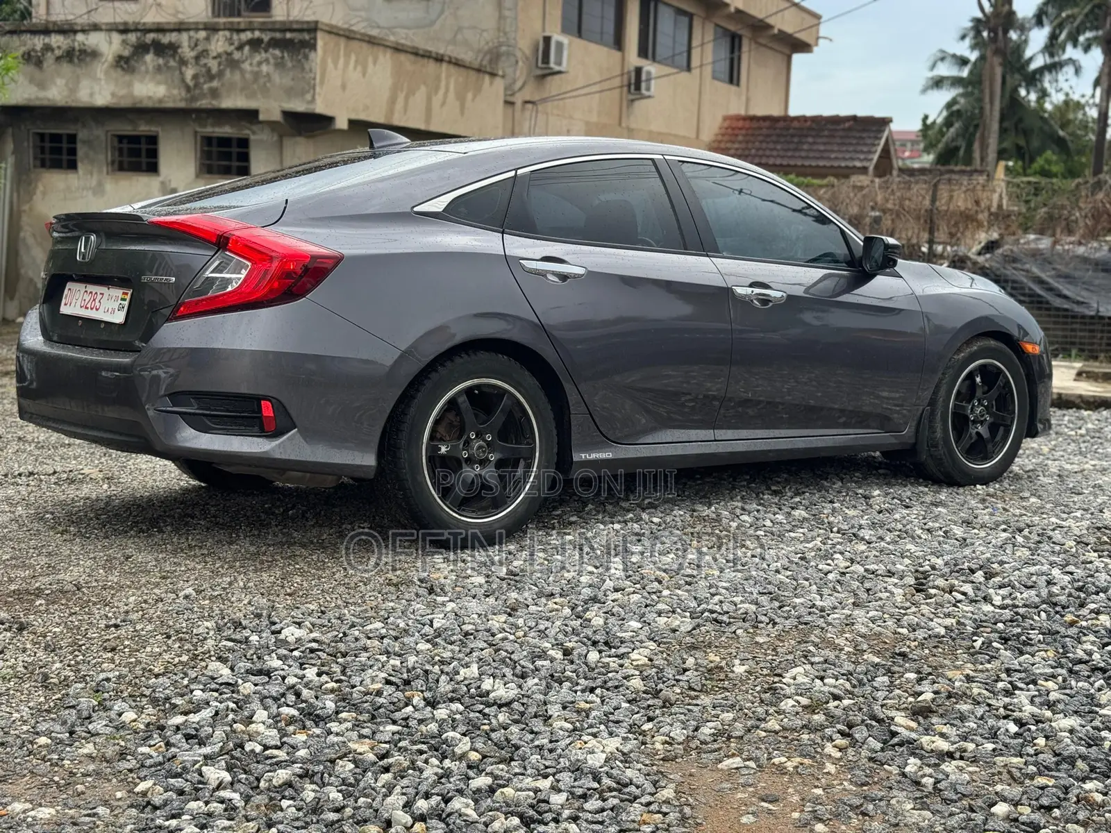 Honda Civic Touring 4dr Sedan (1.5L 4cyl) 2017 Gray