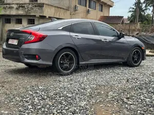 Honda Civic Touring 4dr Sedan (1.5L 4cyl) 2017 Gray
