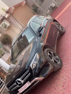 Mercedes-Benz GLC-Class 2019 Black