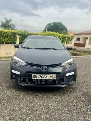 Toyota Corolla LE 4dr Sedan (1.8L 4cyl CVT) 2015 Black