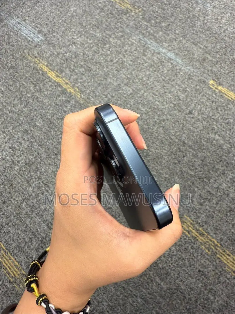 Apple iPhone 15 Pro Max 512 GB Gray