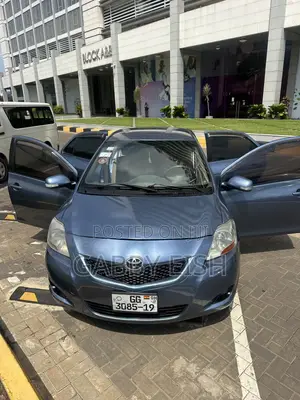 Toyota Belta 2010 Blue