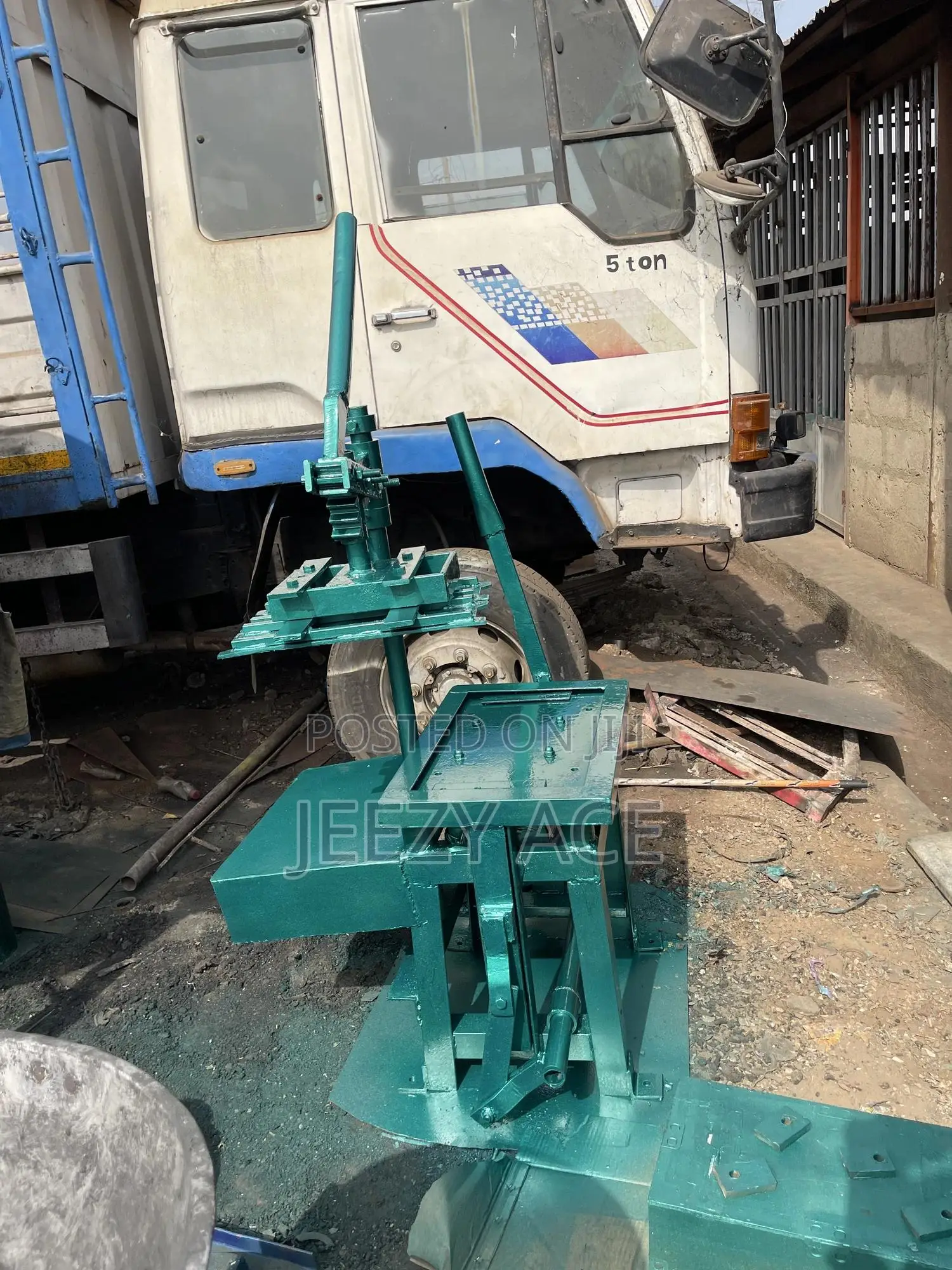 Electric Block Machine
