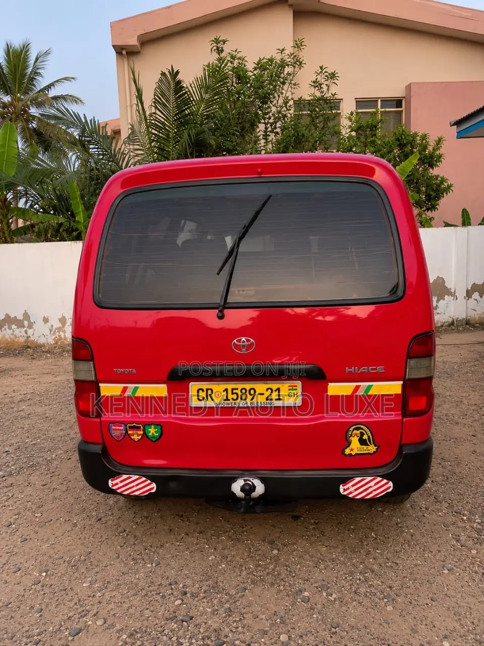 Toyota HiAce 2012 Red