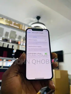 Apple iPhone 12 64 GB Black