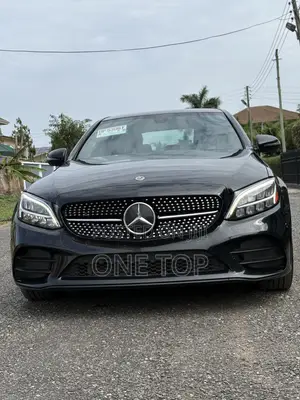 Mercedes-Benz C300 2021 Black