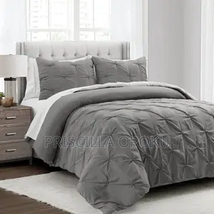 Lush Decor Decor Ravello Pintuck Navy 5-Piece Comforter Set.