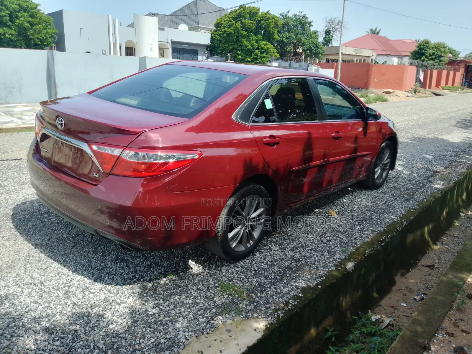 Toyota Camry SE 4dr Sedan (2.5L 4cyl 6A) 2017