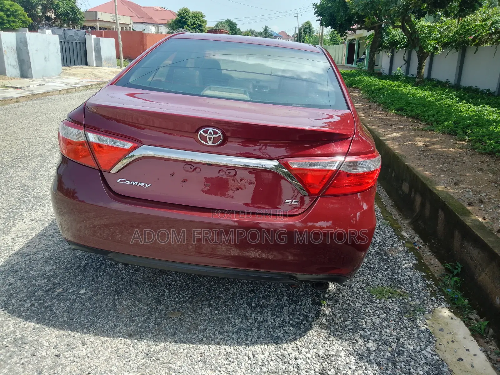 Toyota Camry SE 4dr Sedan (2.5L 4cyl 6A) 2017