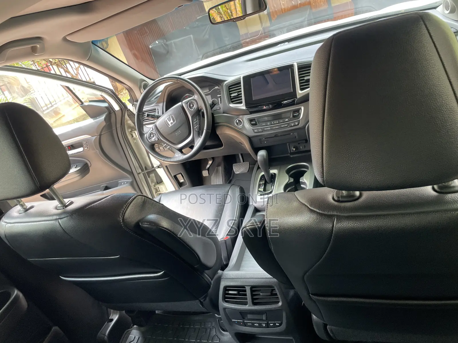Honda Pilot LX AWD 2018 White