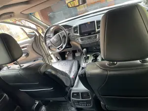 Honda Pilot LX AWD 2018 White