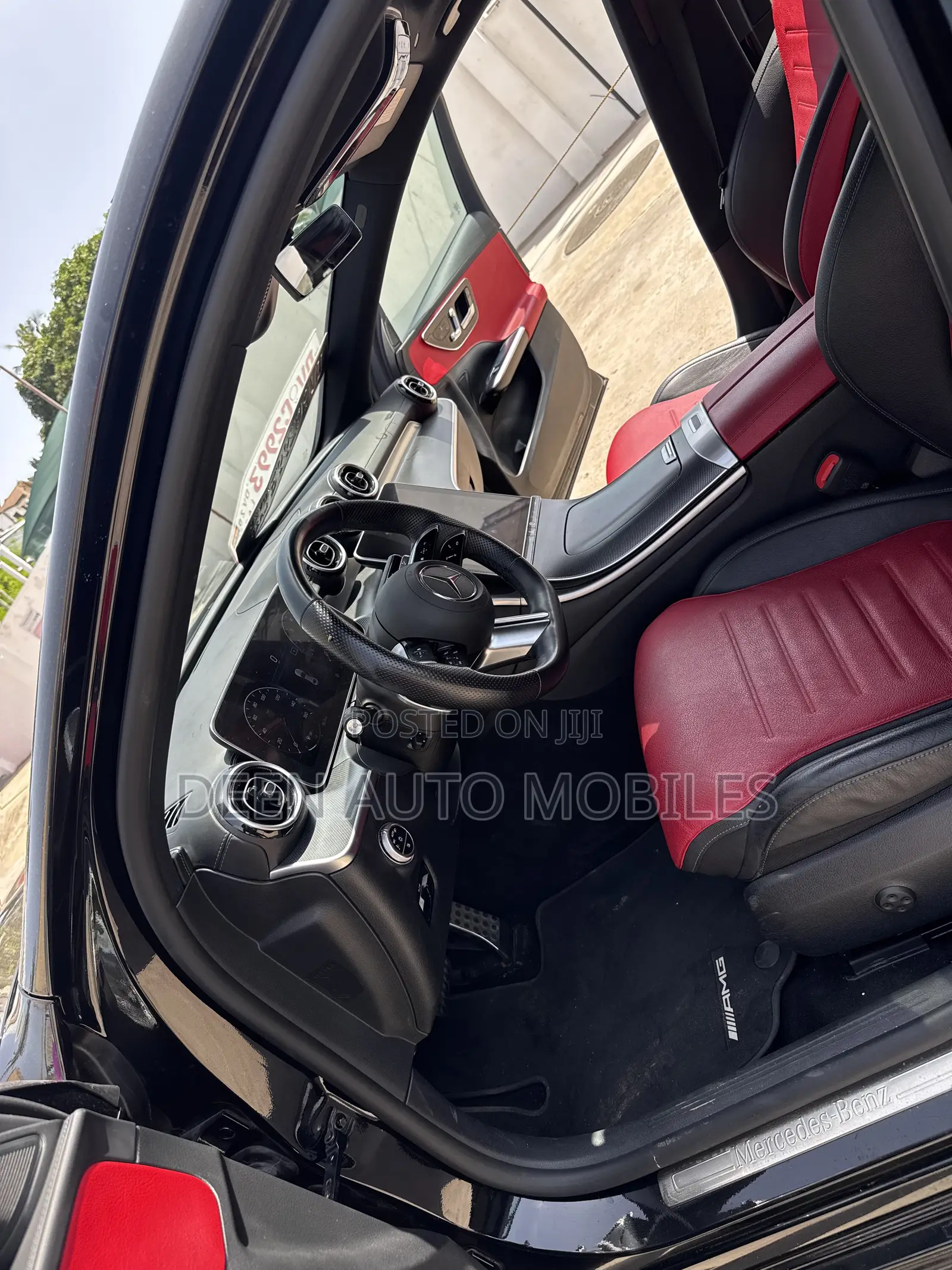 Mercedes-Benz C300 2023 Black