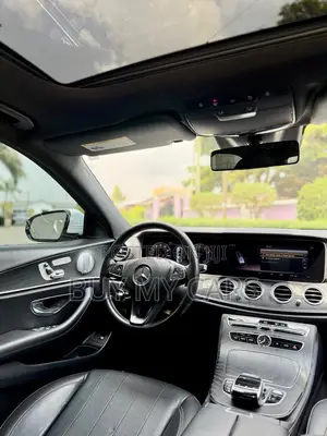 Mercedes-Benz E300 2019 White