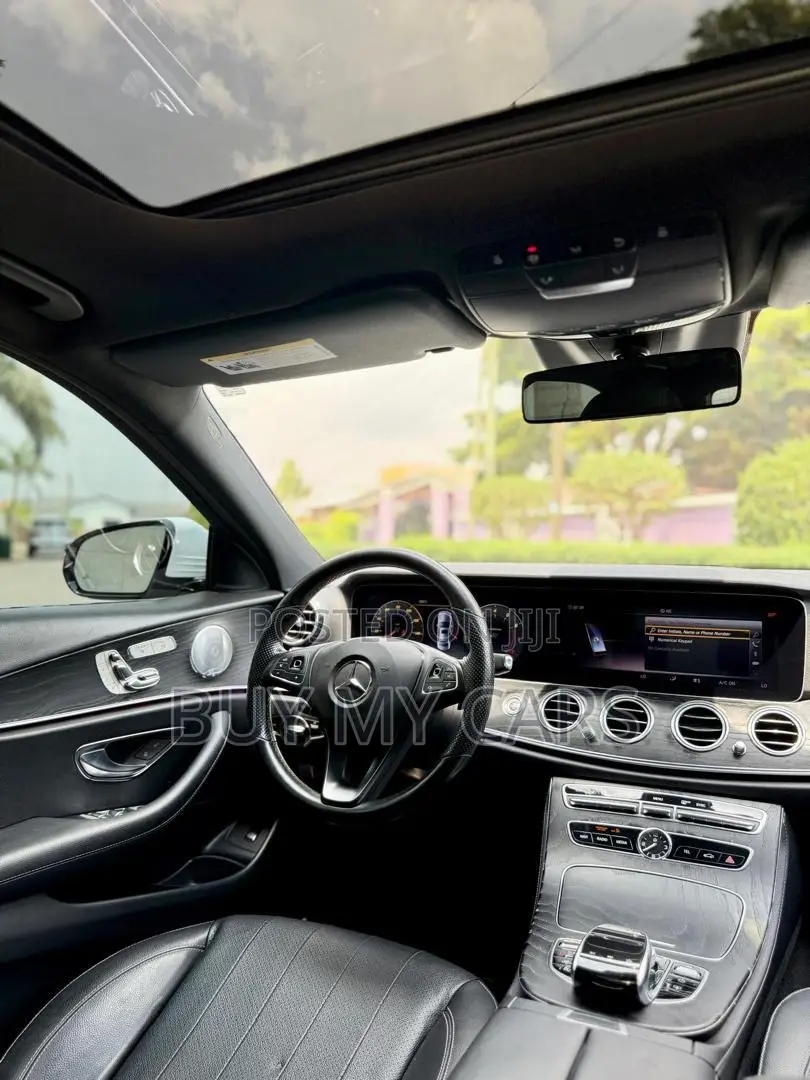 Mercedes-Benz E300 2019 White